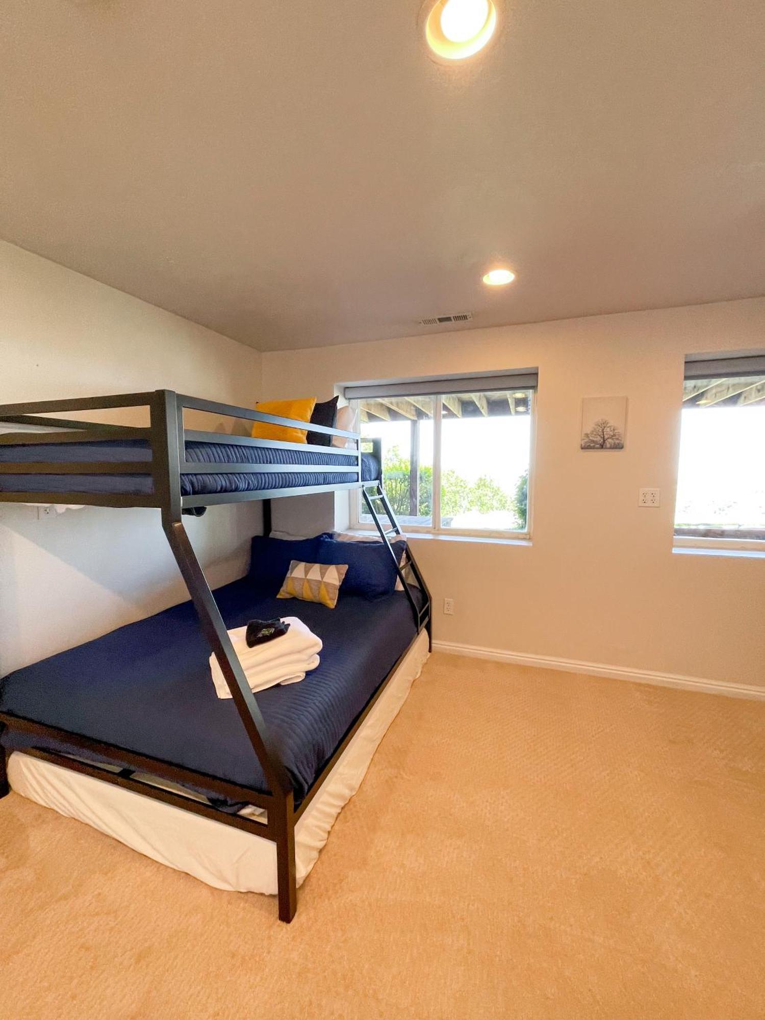City View Retreat 2 Bedroom 1 B Draper Exterior photo